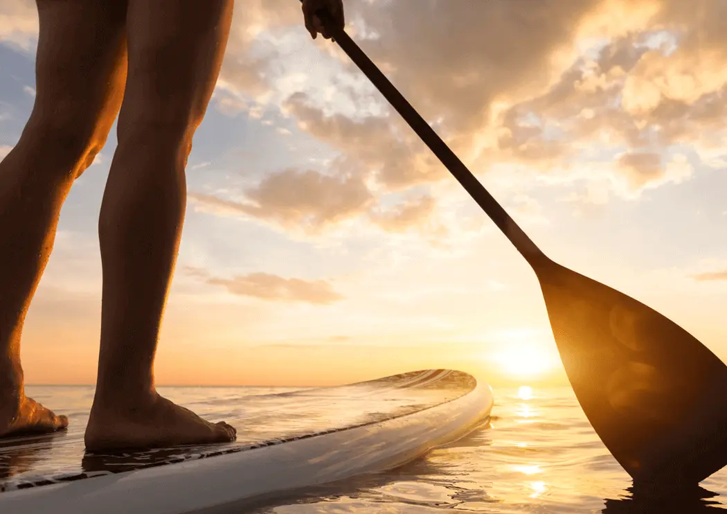 Korzyści z Paddleboardingu. Dlaczego SUP jest tak popularne?