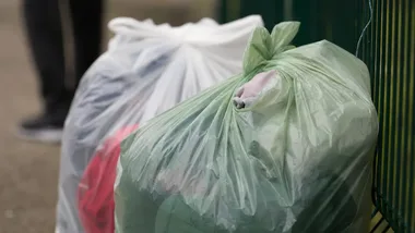 Bezpłatna zbiórka tekstyliów w gminie Wadowice. Jest ważny zakaz