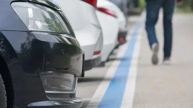 Parking przed szpitalem zamknięty. Pacjenci dostaną 72 nowe miejsca