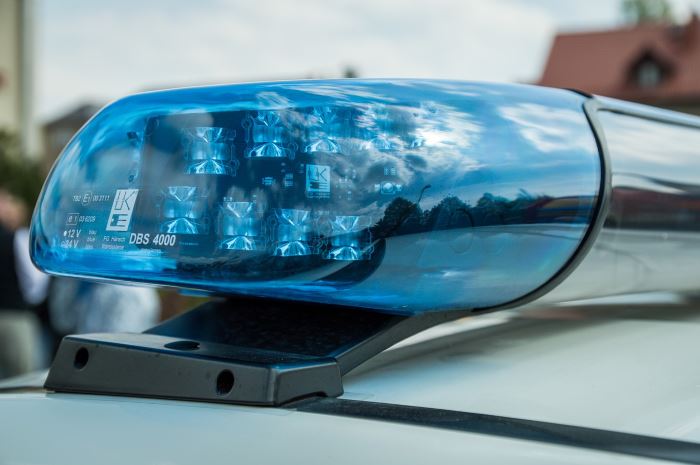 Policja Wadowice: 2 tysiące mandatu, 10 punktów karnych i utrata prawa jazdy konsekwencją nadmiernej prędkości