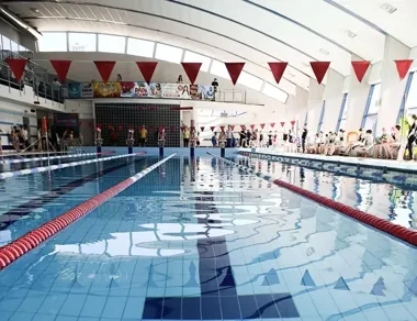 160 młodych mistrzów basenu – Gminne Zawody Pływackie szkół podstawowych w Wadowicach