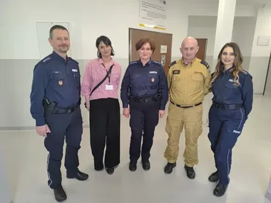 Policja w Wadowicach przyciągnęła maturzystów - padły pytania o rekrutację